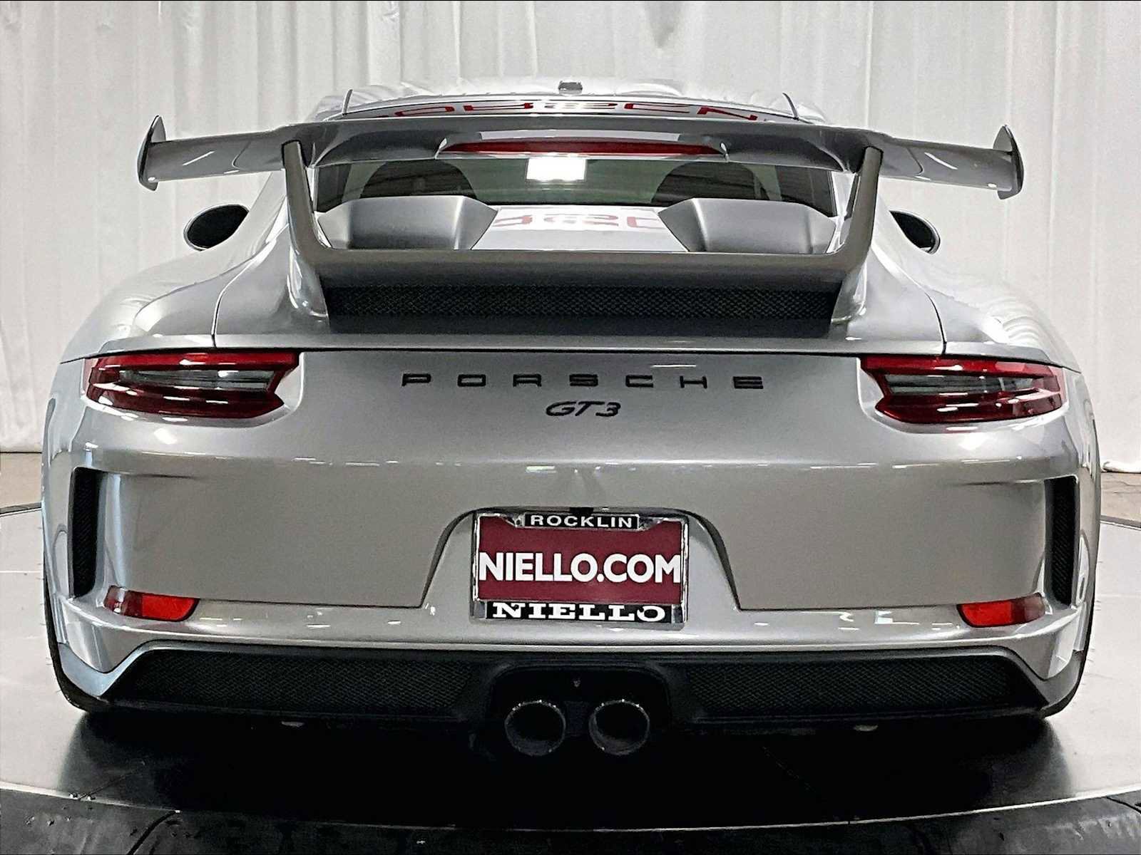 Used 2018 Porsche 911 GT3 image 8