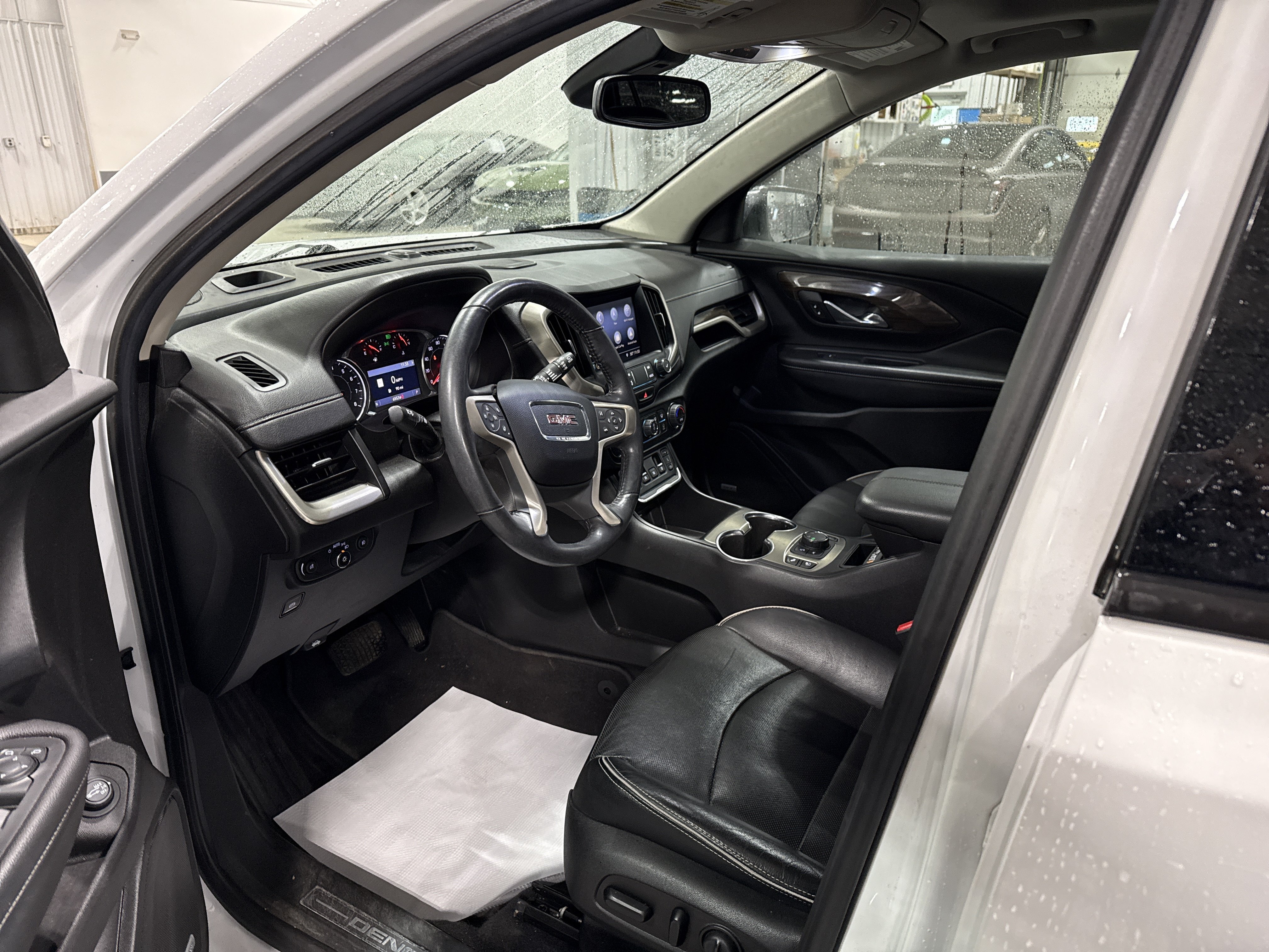 Used 2019 GMC Terrain Denali w/ Driver Alert Package II AWD/4WD image 7