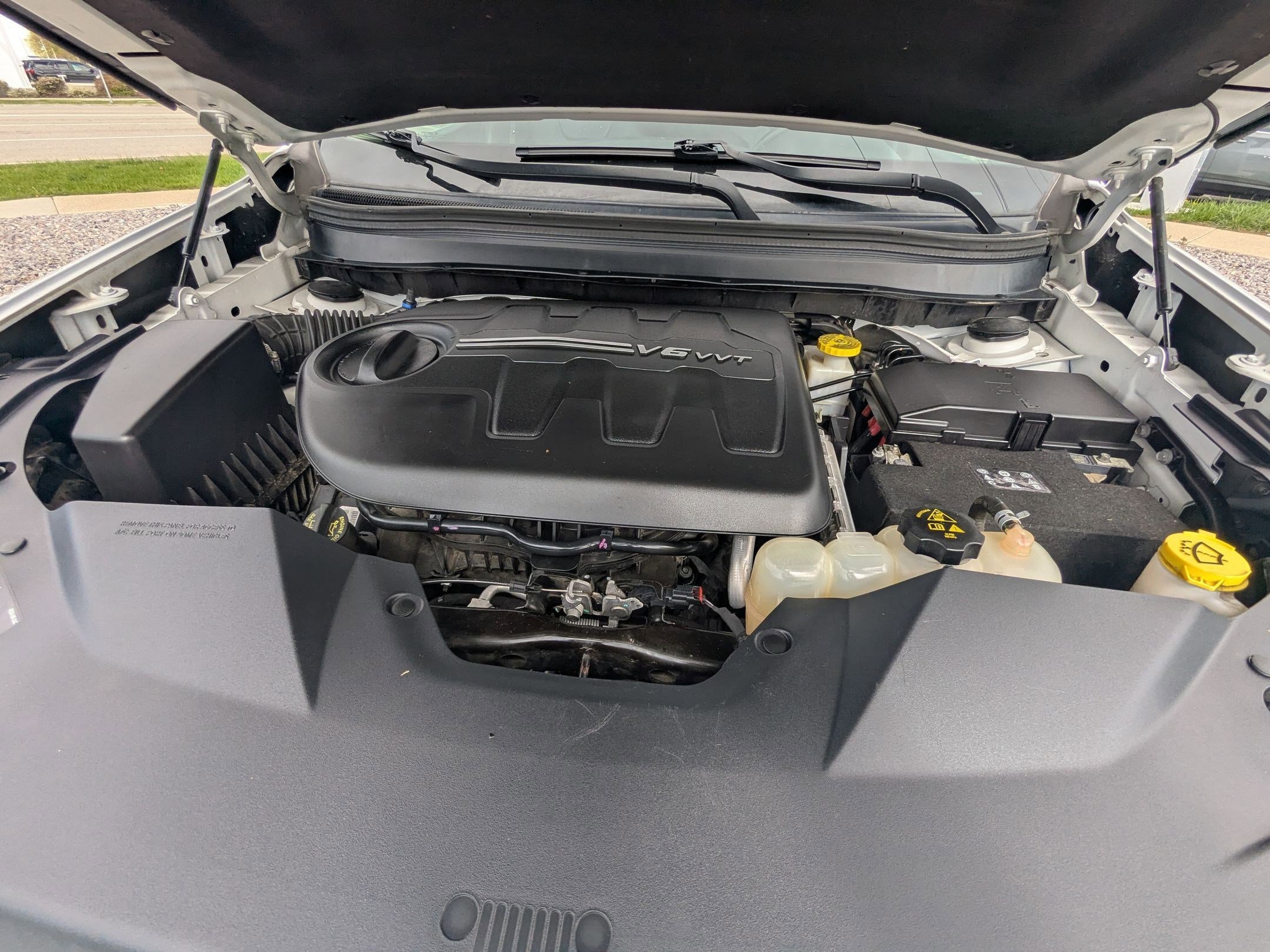 Used 2019 Jeep Cherokee Limited AWD/4WD image 33