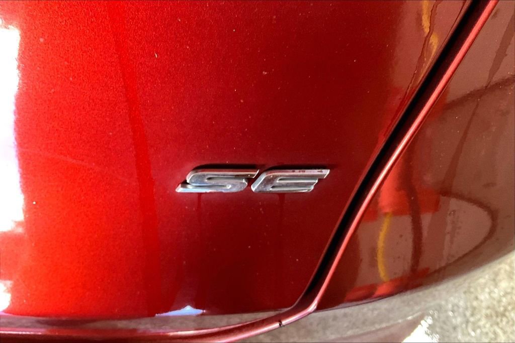 Used 2014 Ford Fusion SE w/ Equipment Group 201A image 22