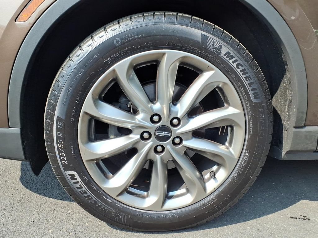 Used 2022 Lincoln Corsair AWD w/ Premium Package image 24