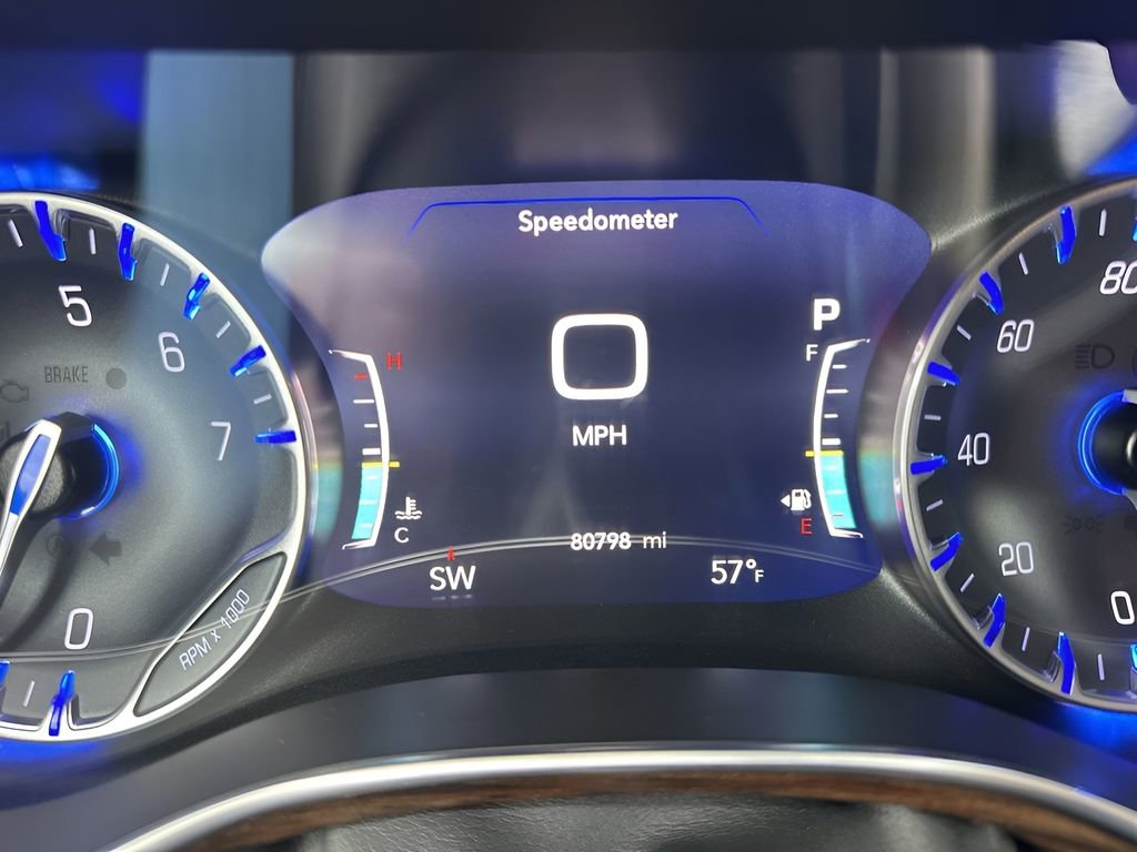 Used 2022 Chrysler Pacifica Limited image 26