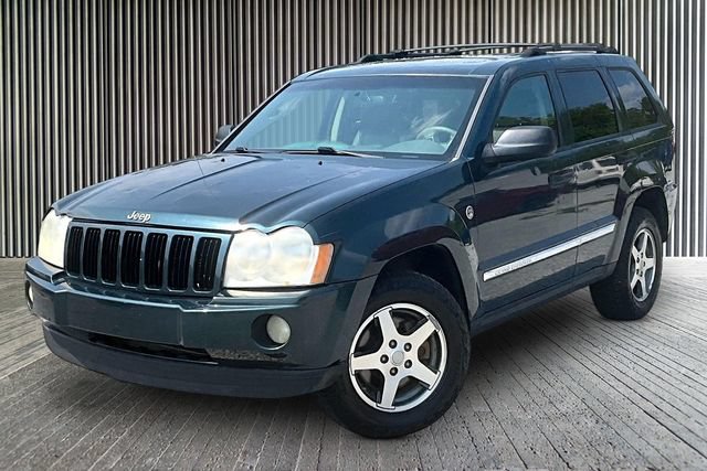 Used 2005 Jeep Grand Cherokee Laredo AWD/4WD image 1