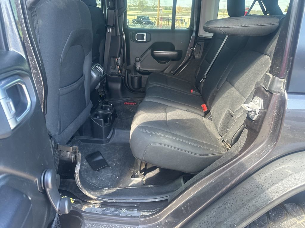 Used 2018 Jeep Wrangler Unlimited Sport image 12