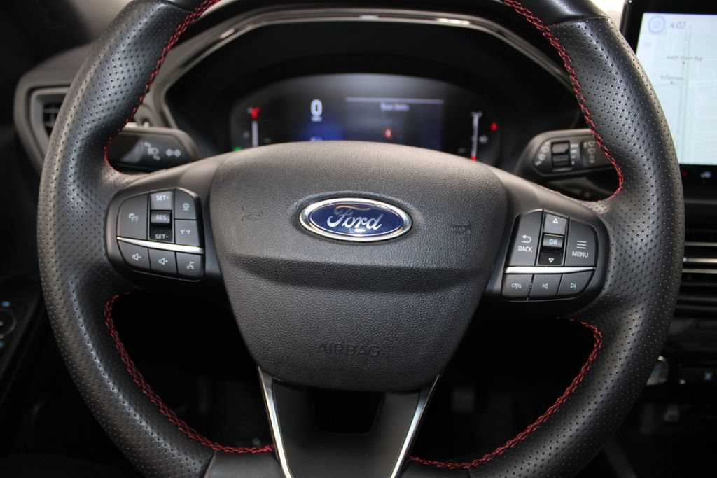 Used 2025 Ford Escape ST-Line w/ Tech Pack #1 FWD image 34