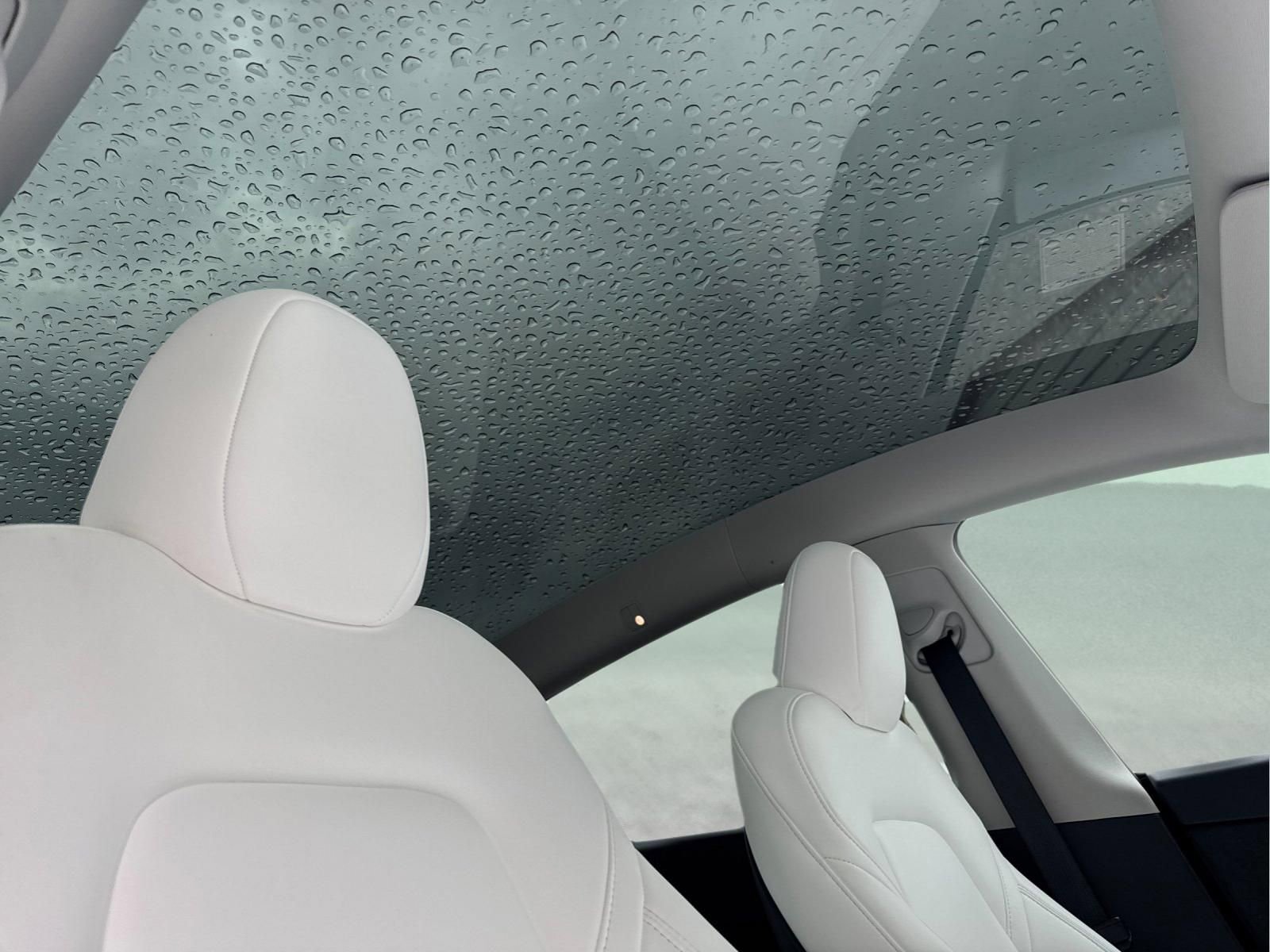 Used 2024 Tesla Model Y Long Range image 17