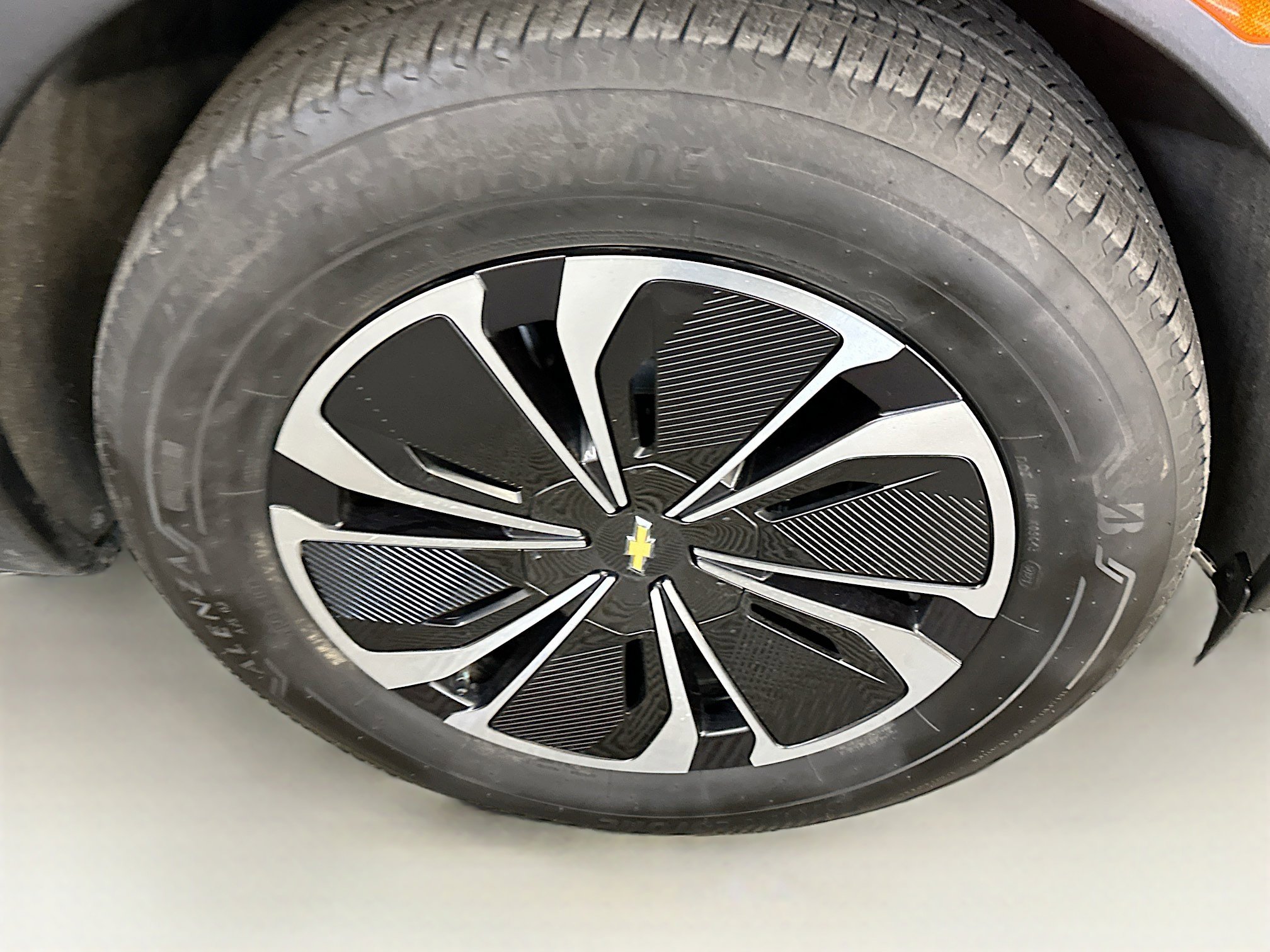 Used 2024 Chevrolet Blazer EV LT image 11