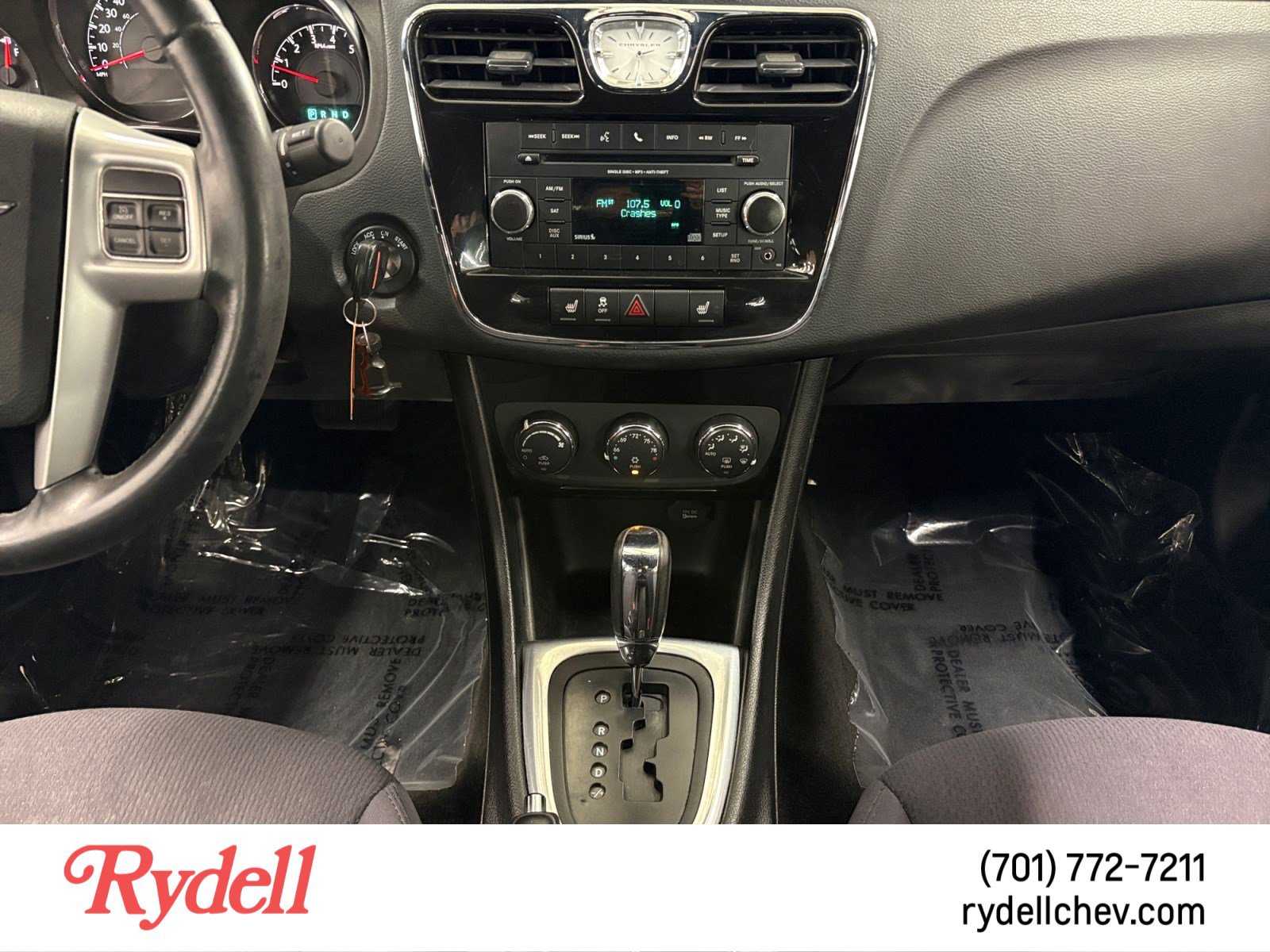 Used 2013 Chrysler 200 Touring w/ S Exterior Appearance Pkg FWD image 15
