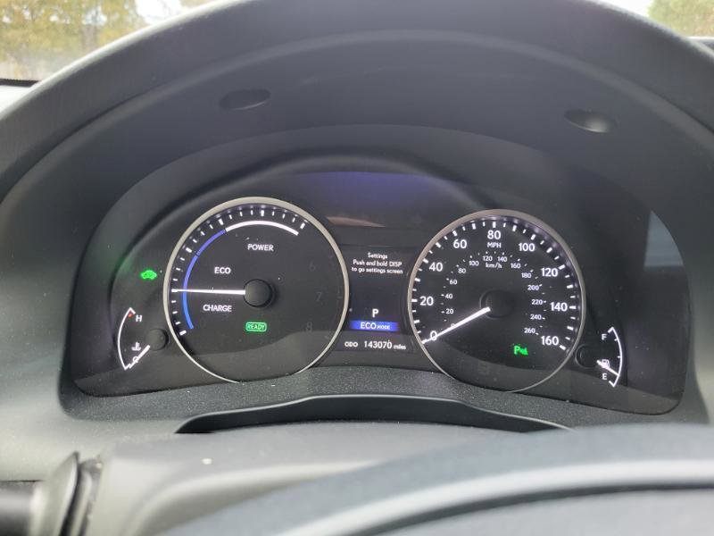 Used 2015 Lexus ES 300h w/ Navigation System Package image 29