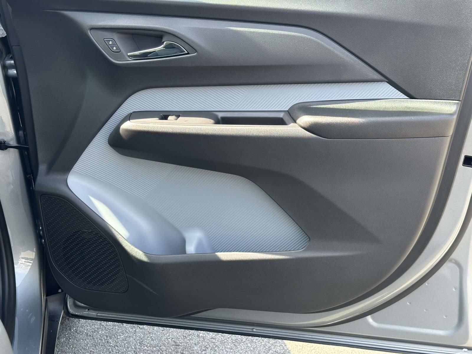 New 2027 Chevrolet Bolt RS image 25