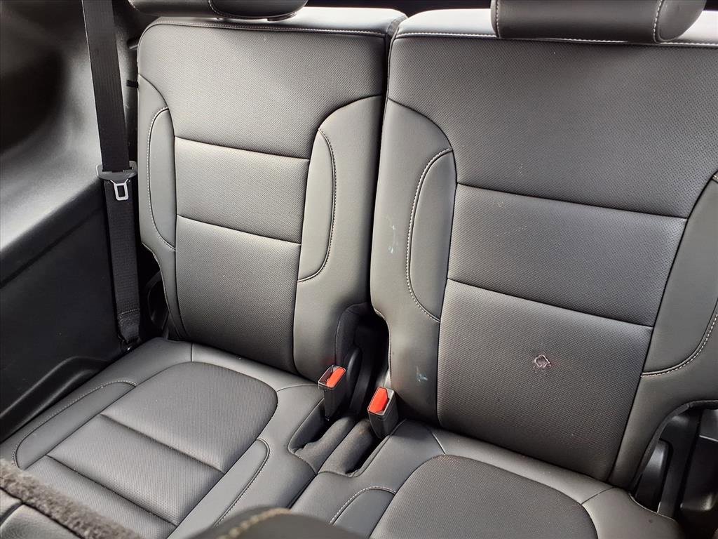 Used 2023 GMC Acadia SLT image 8