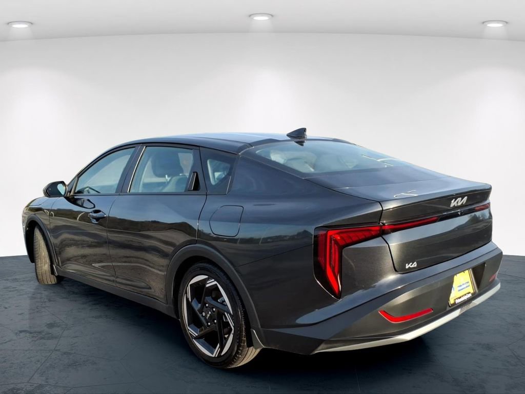 Used 2025 Kia K4 EX image 9