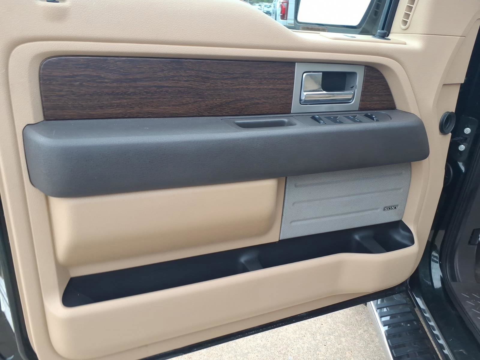 Used 2013 Ford F150 Lariat w/ Luxury Equipment Group image 10