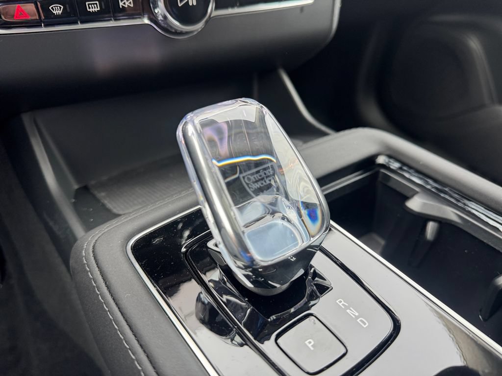 New 2026 Volvo XC90 B6 Plus w/ Protection Package Premier AWD/4WD image 17