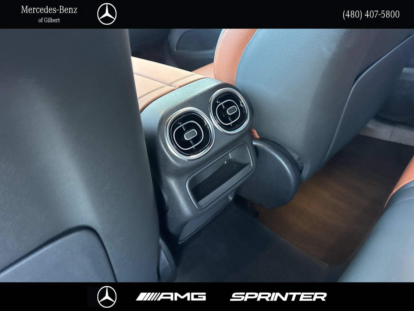 Used 2024 Mercedes-Benz GLC 300 image 23