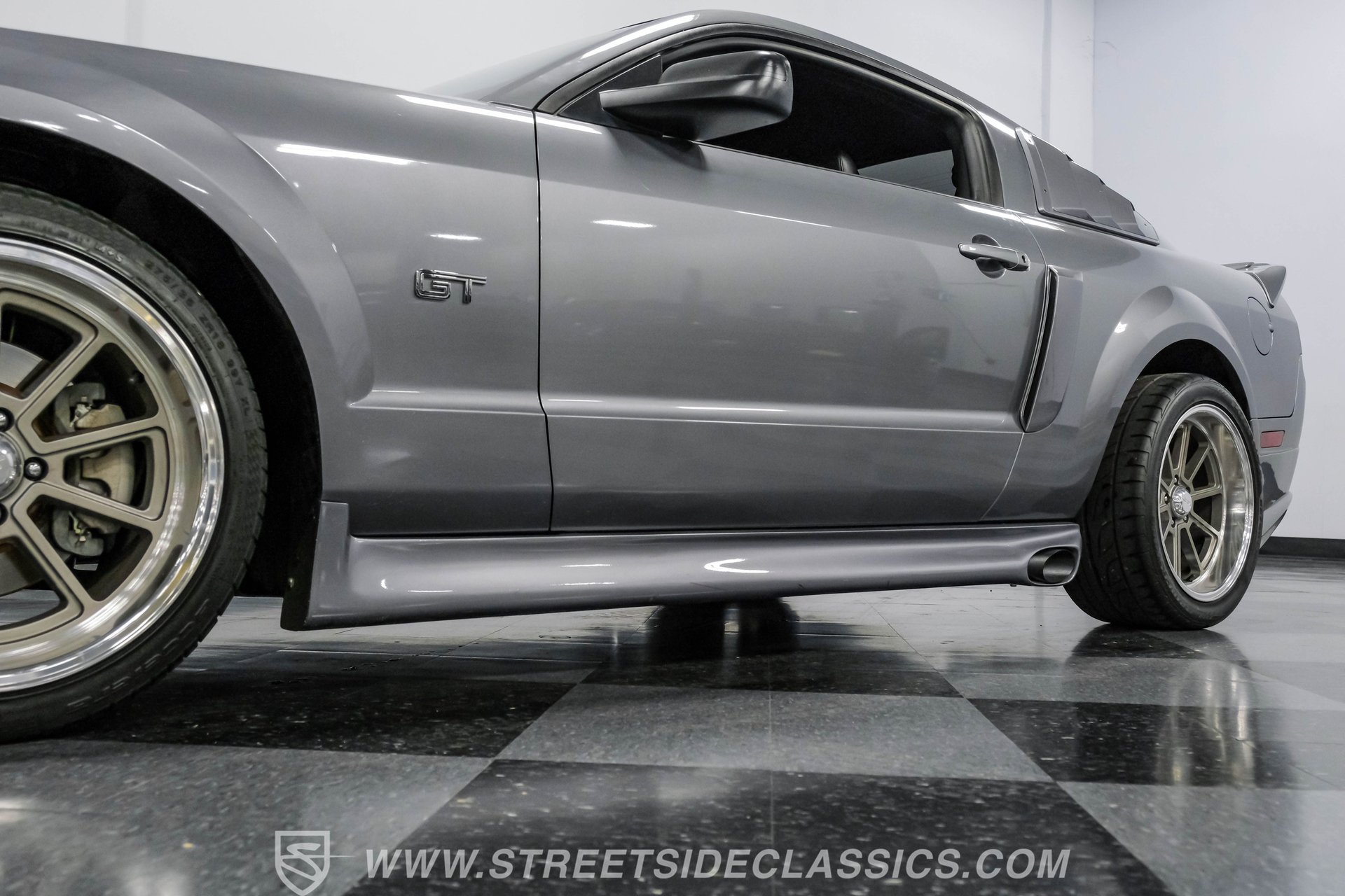 Used 2006 Ford Mustang GT image 21