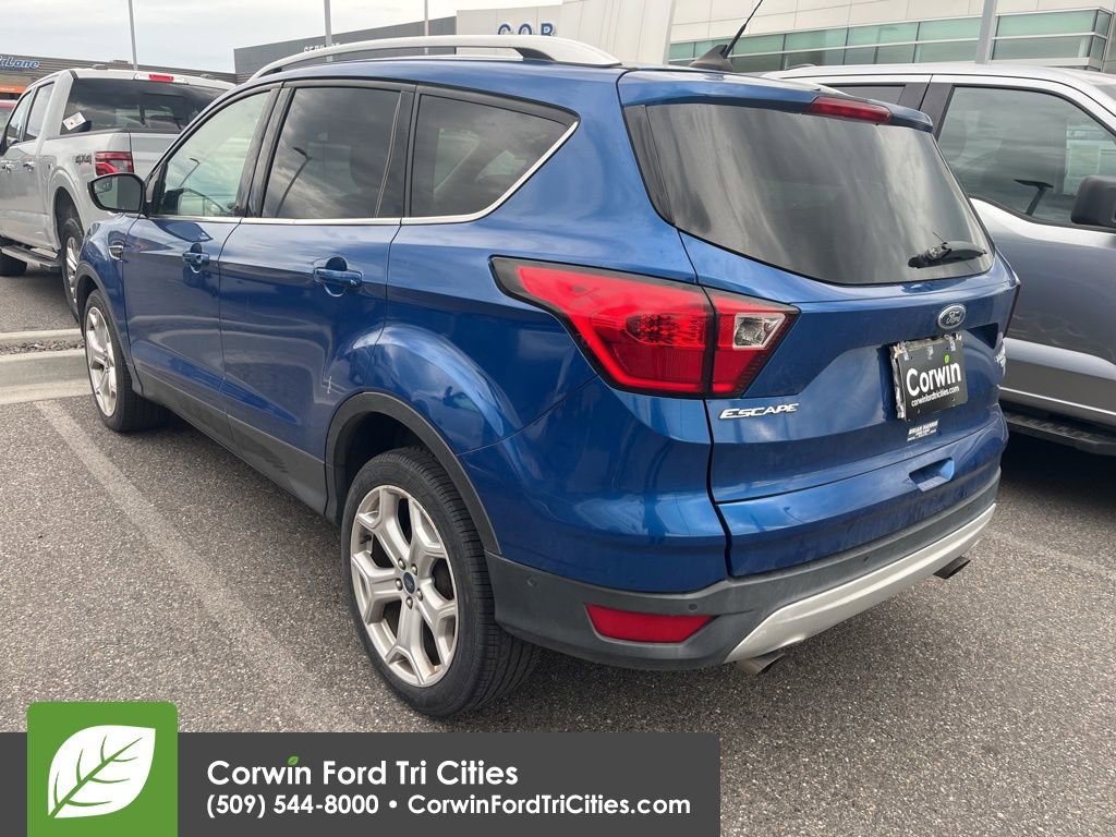 Used 2019 Ford Escape Titanium image 9