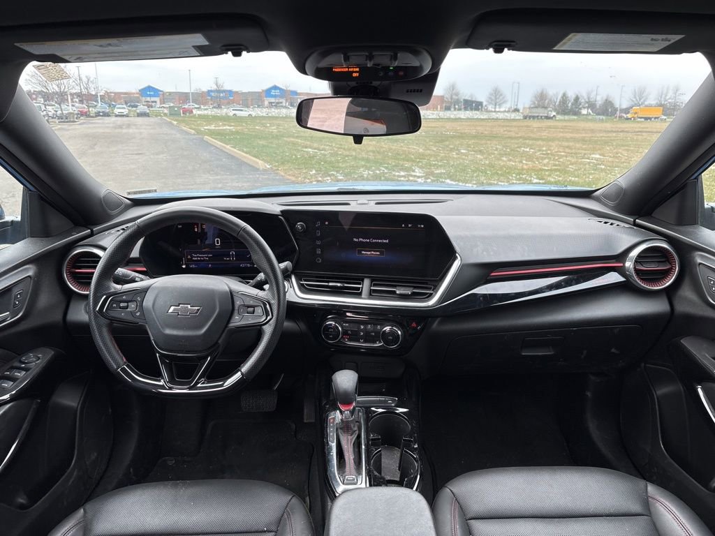 Used 2024 Chevrolet Trax RS w/ Sunroof Package image 18