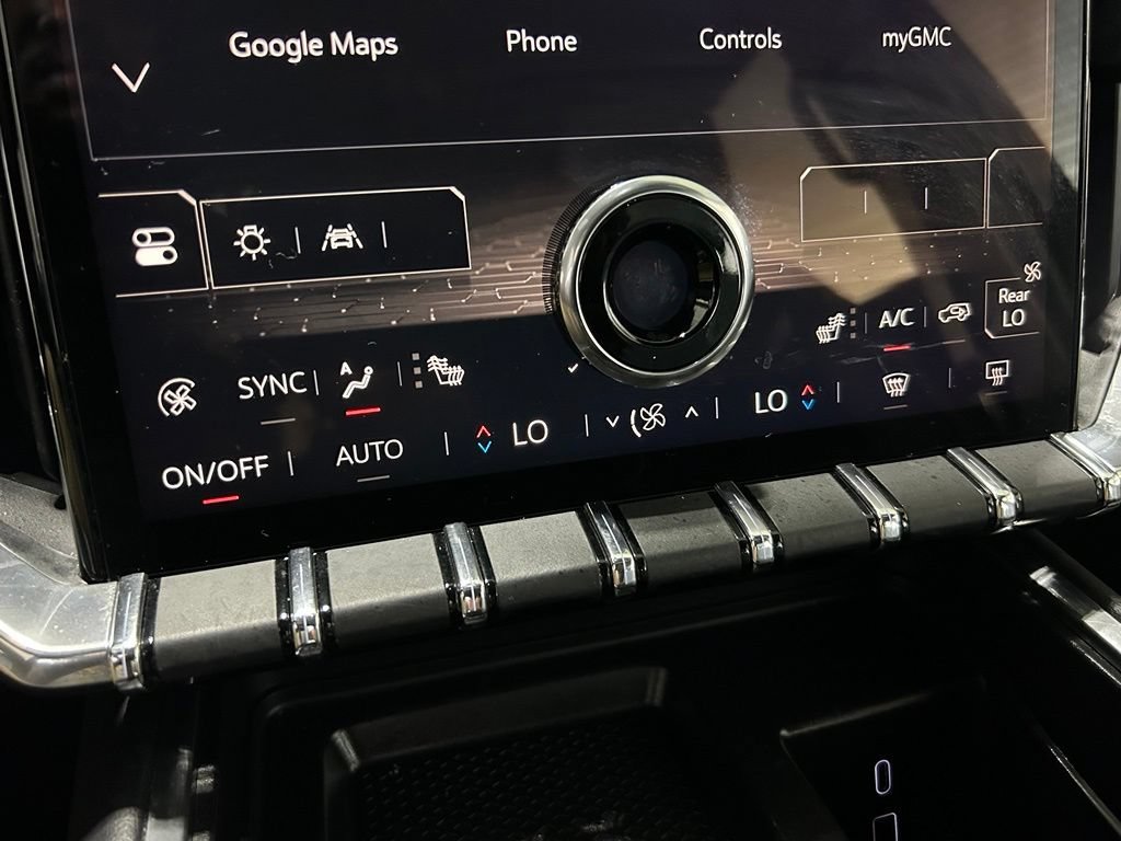 Used 2024 GMC Acadia Elevation w/ Black Edition FWD image 28