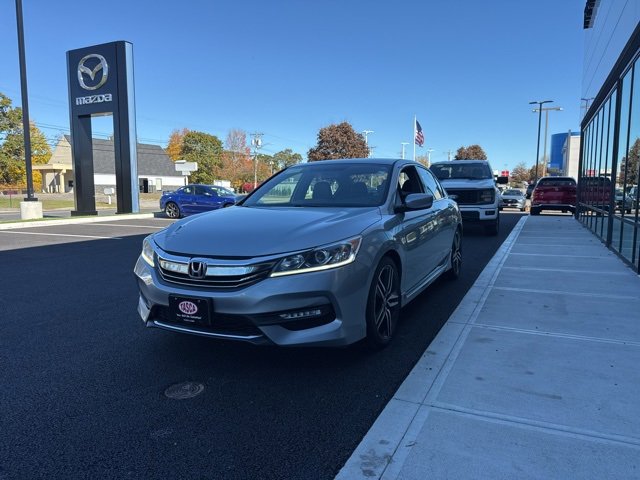 Used 2016 Honda Accord Sport image 5