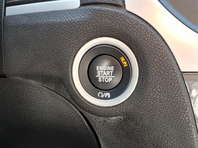 Used 2019 Chrysler 300 Touring w/ Driver Convenience Group image 11
