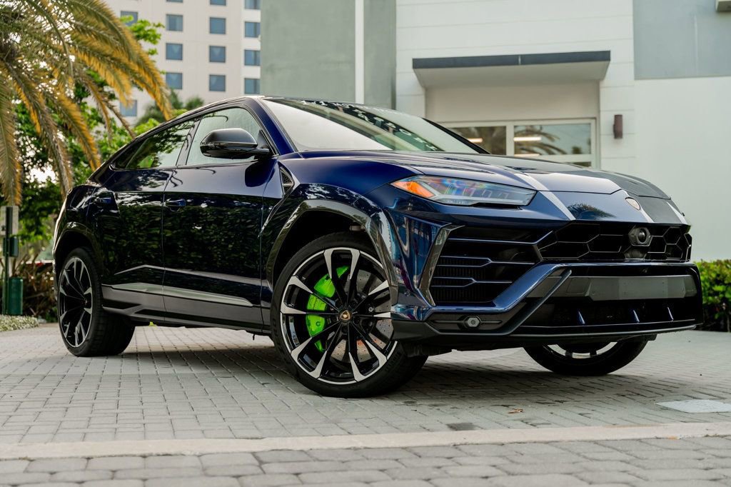Used 2020 Lamborghini Urus image 3