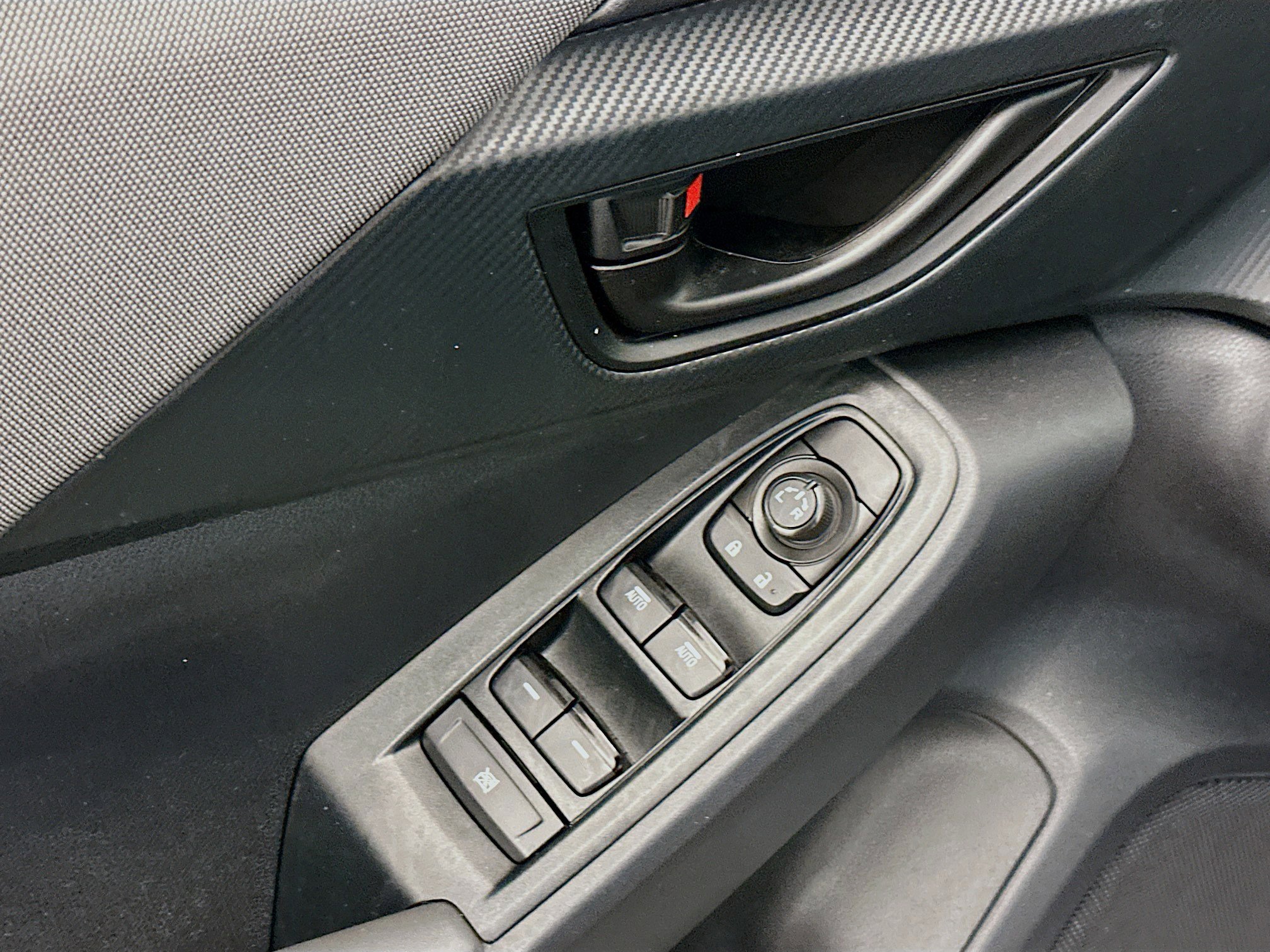 Used 2024 Subaru Crosstrek 2.0i Premium image 15