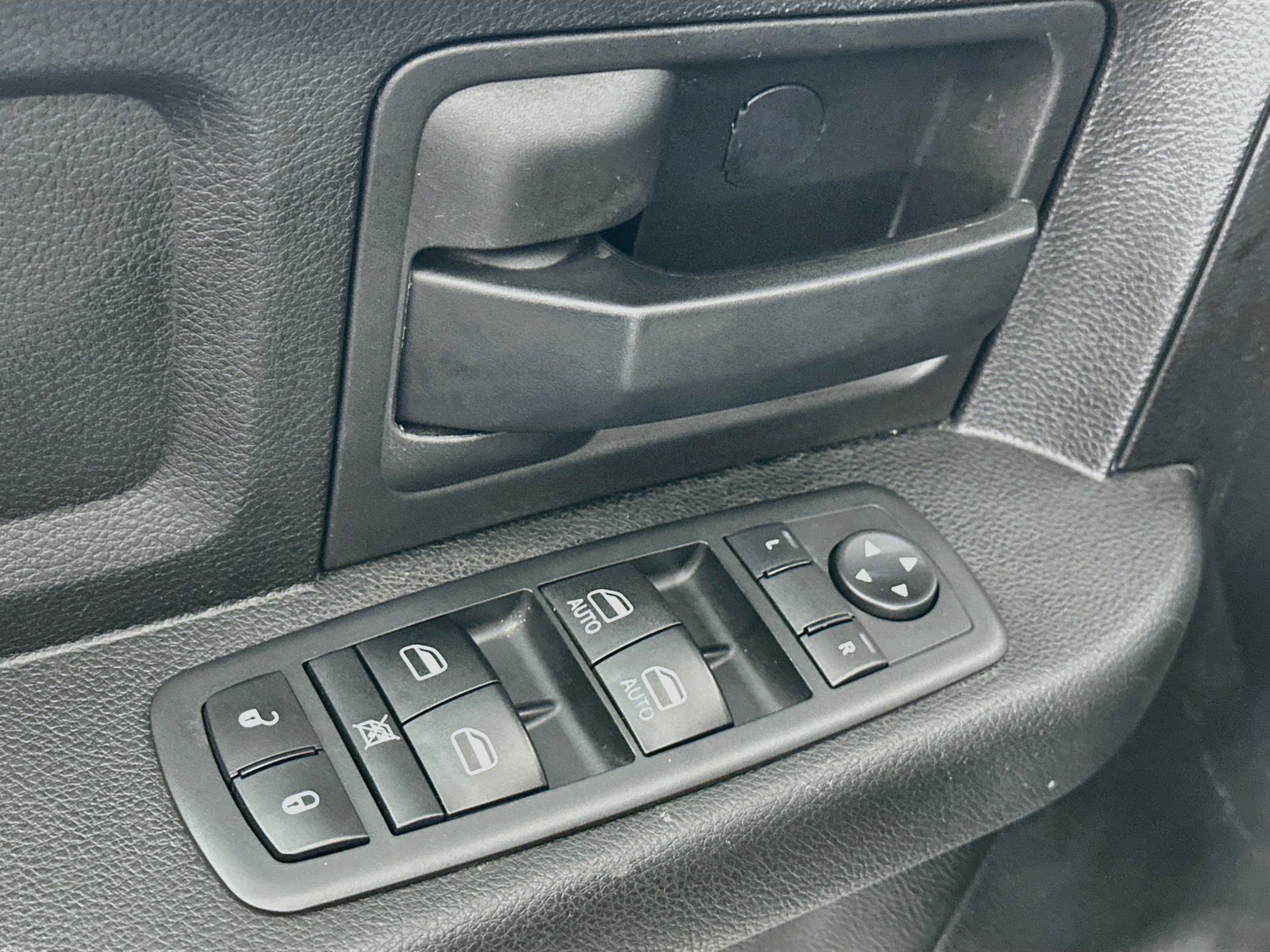Used 2020 RAM 1500 Tradesman AWD/4WD image 15