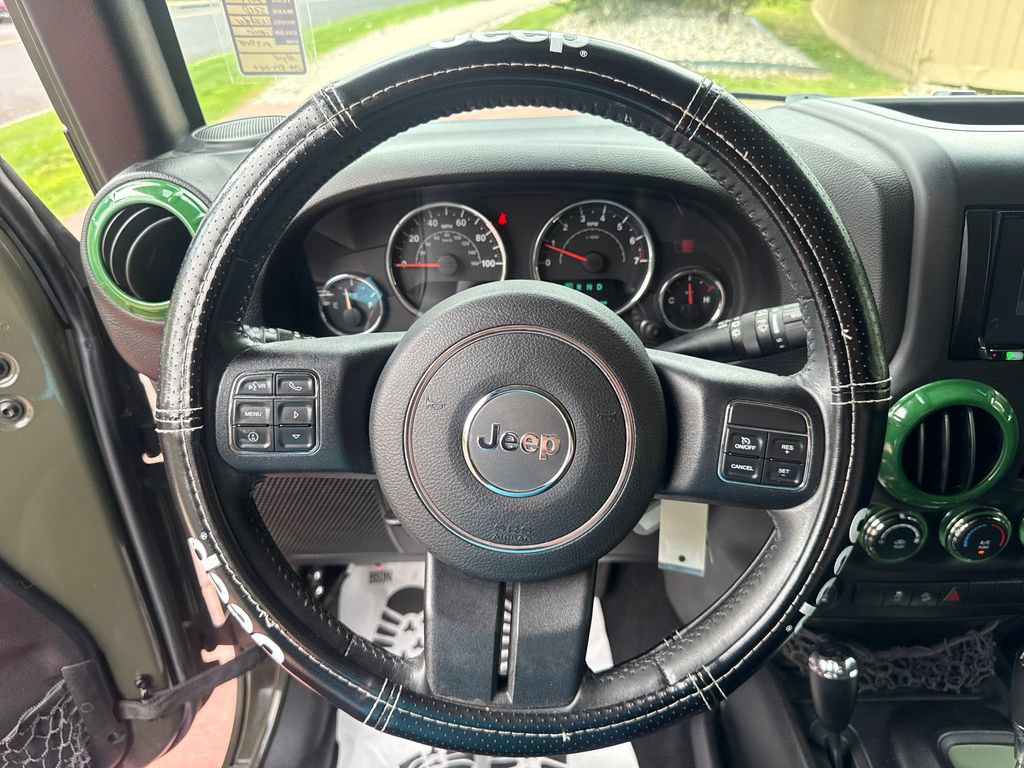 Used 2015 Jeep Wrangler Sport AWD/4WD image 16