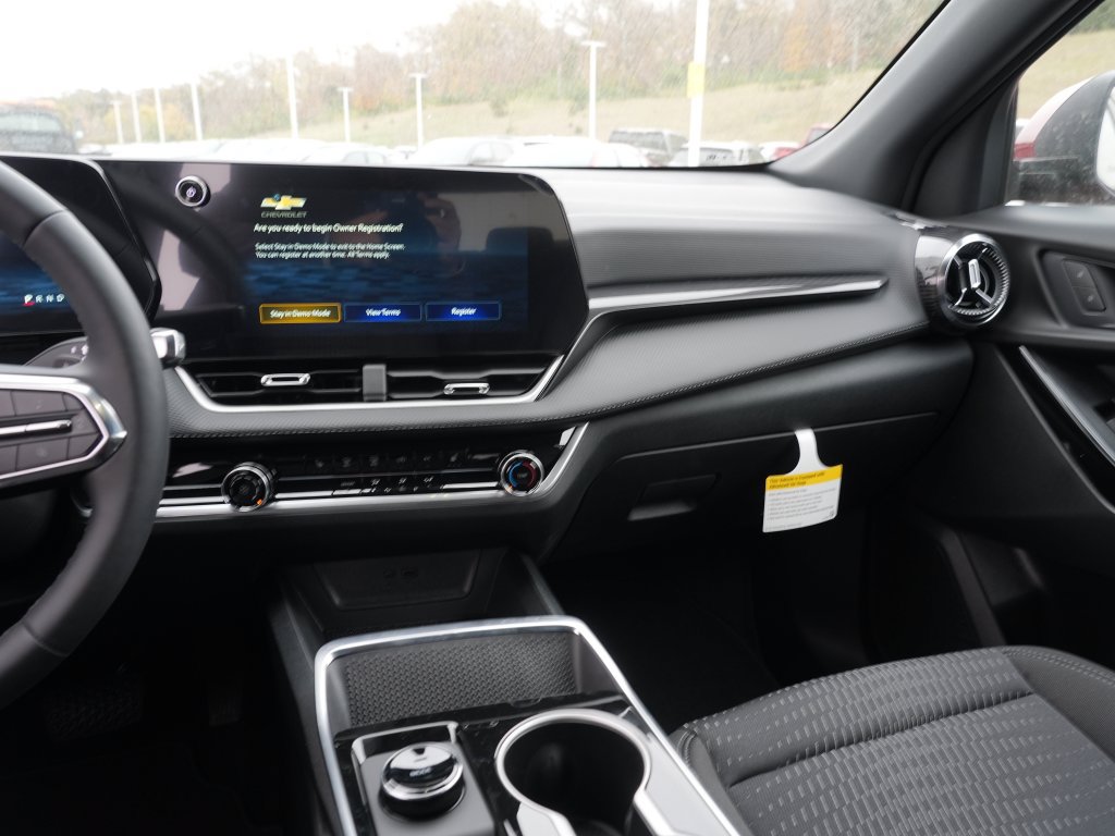 New 2027 Chevrolet Equinox LT AWD/4WD image 14