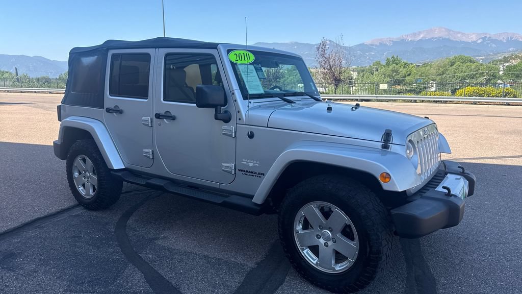 Used 2010 Jeep Wrangler Unlimited Sahara AWD/4WD image 19