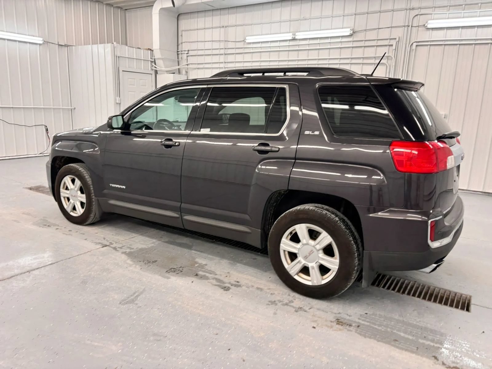 Used 2016 GMC Terrain SLE w/ Driver Alert Package I FWD image 10