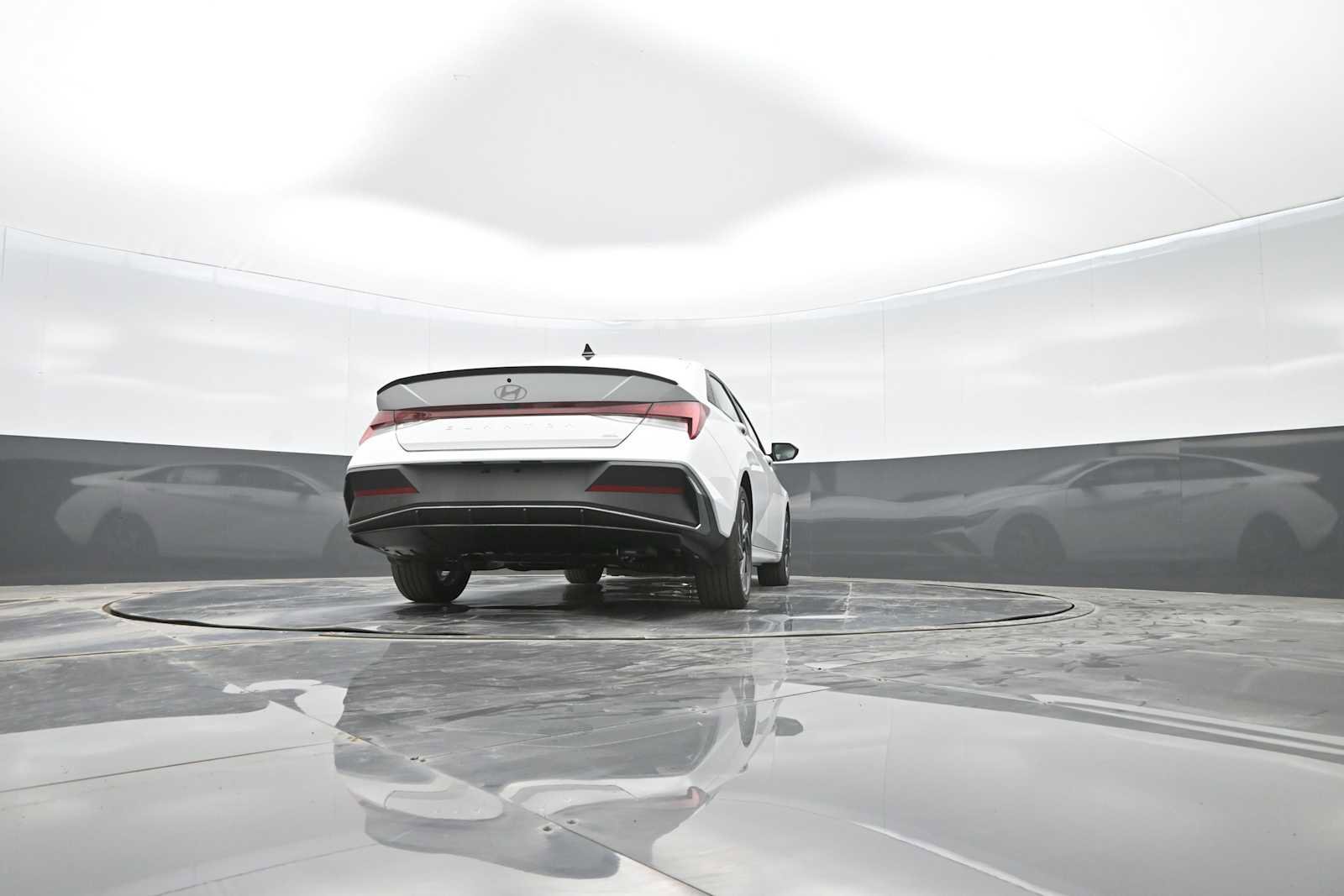 New 2025 Hyundai Elantra SEL image 34