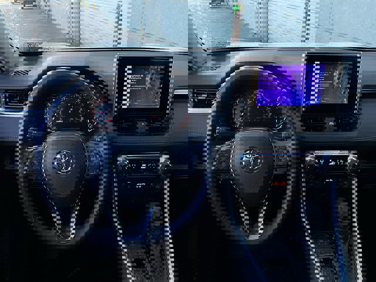 Used 2025 Toyota RAV4 XLE image 14