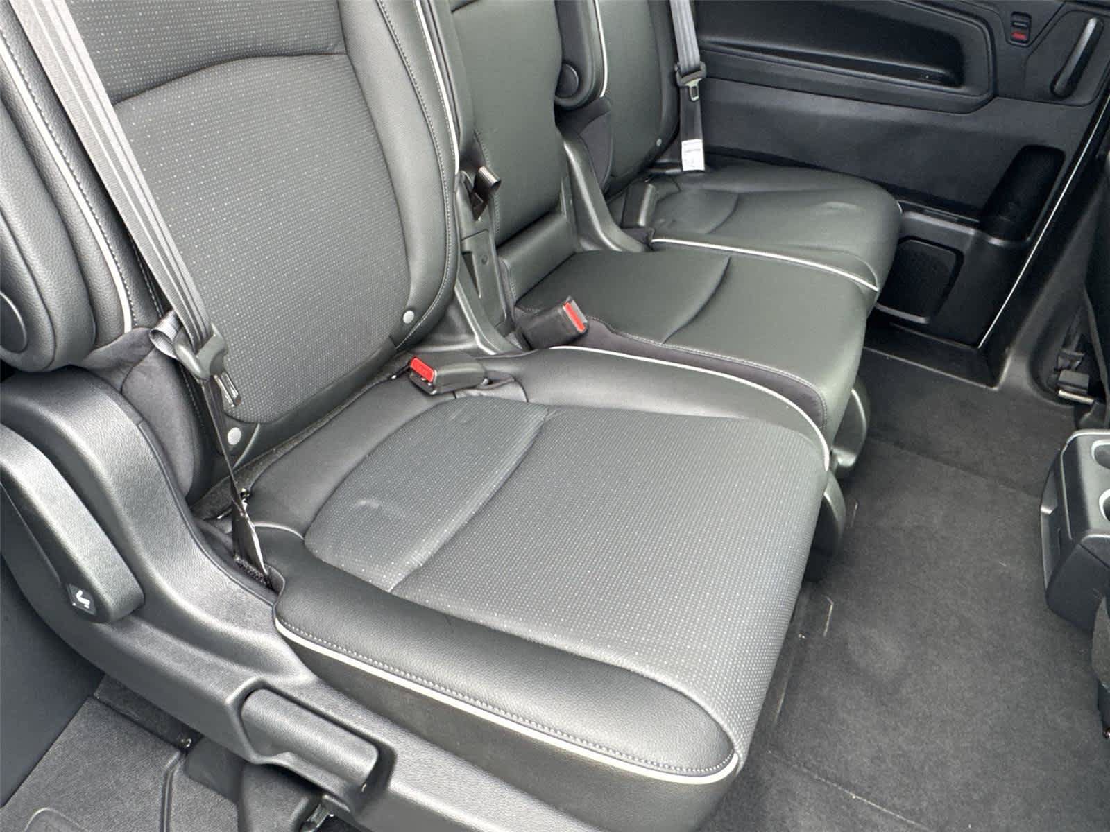 Used 2026 Honda Odyssey Elite image 16