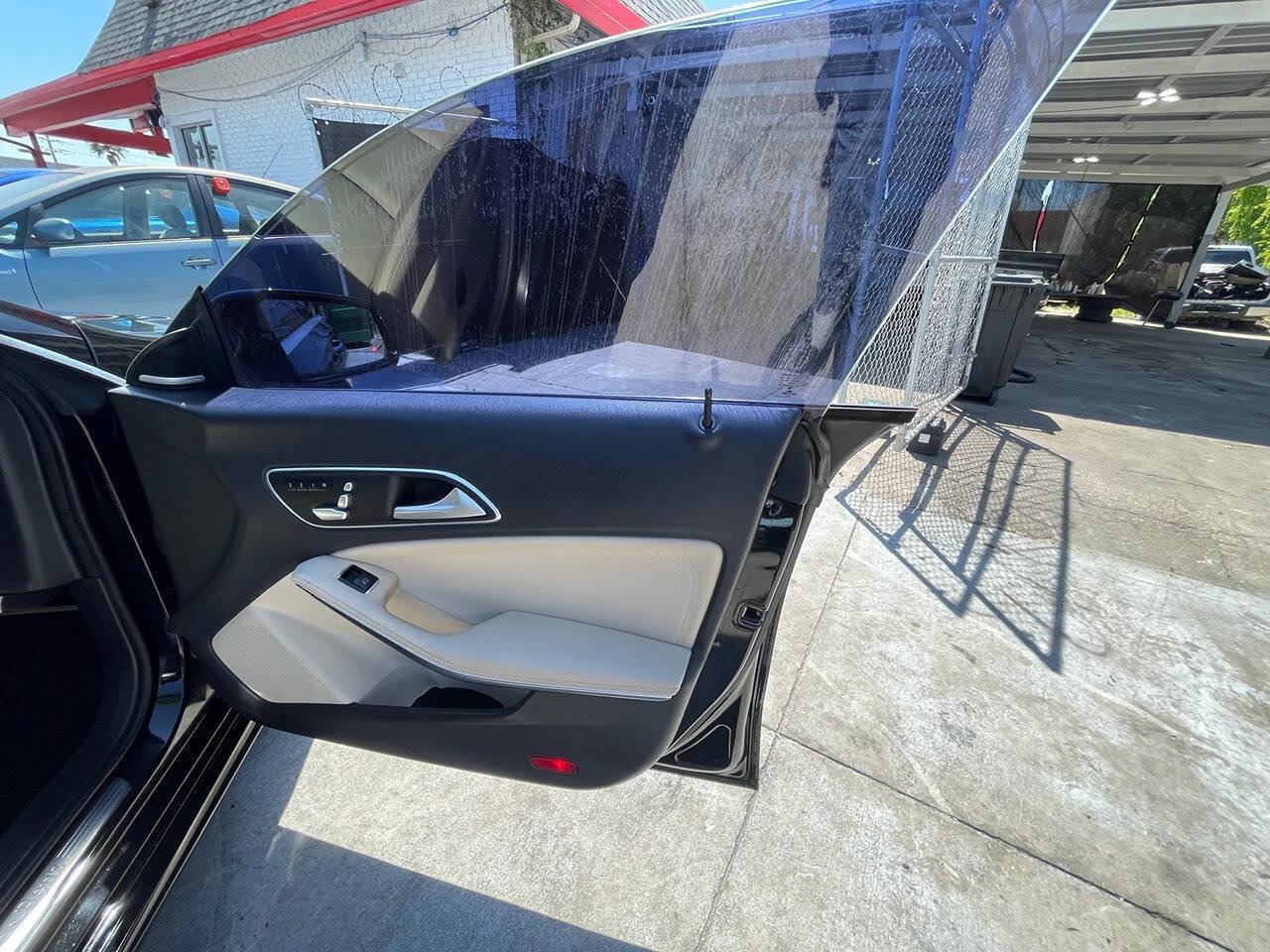 Used 2017 Mercedes-Benz CLA 250 image 15