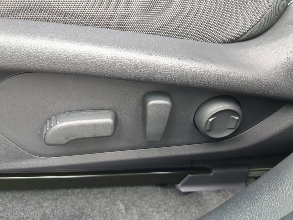 New 2026 Subaru Crosstrek 2.0i Premium AWD/4WD image 18