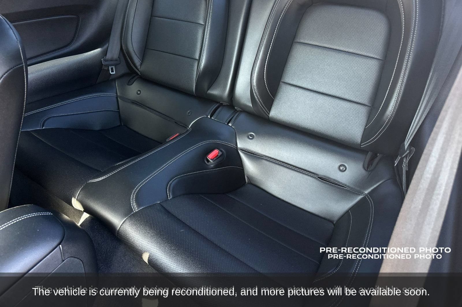 Used 2022 Ford Mustang GT Premium w/ Equipment Group 401A RWD image 13