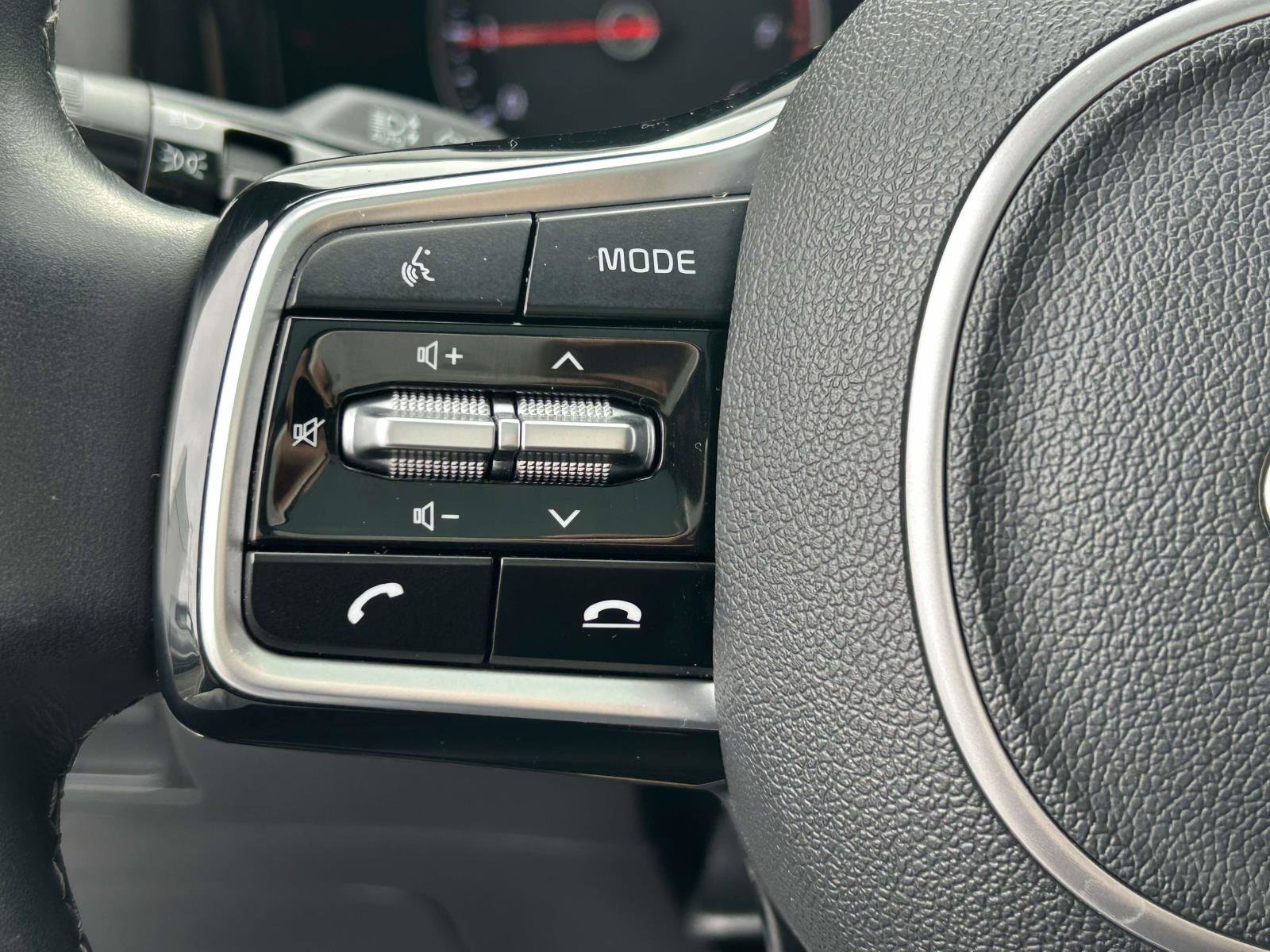 Used 2021 Kia Sorento SX image 22