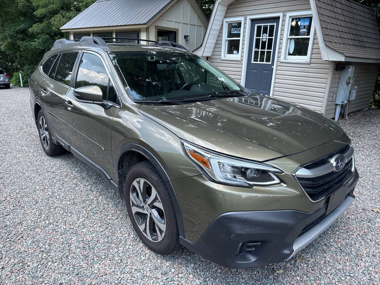 Used 2020 Subaru Outback Limited w/ Popular Package #2 AWD/4WD image 7