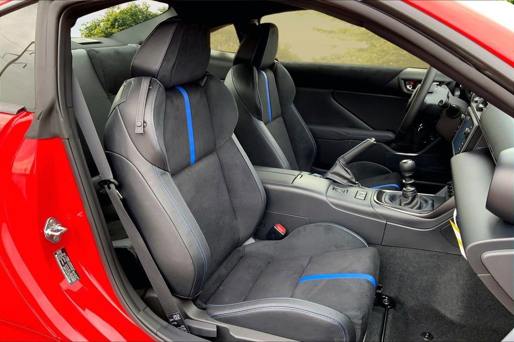 Used 2025 Subaru BRZ tS image 10