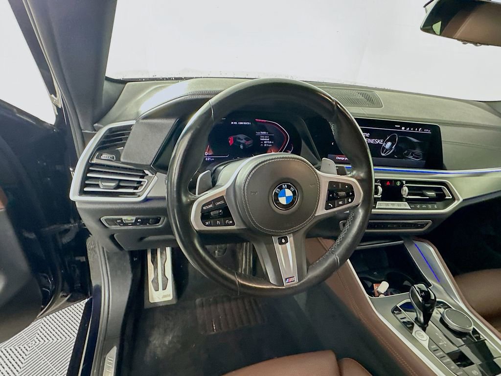 Used 2022 BMW X6 M50i w/ Premium Package image 15