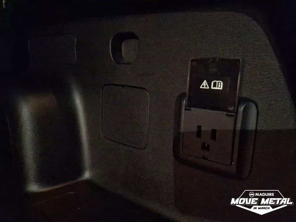 Used 2023 Mitsubishi Outlander SEL 40th Anniversary image 25