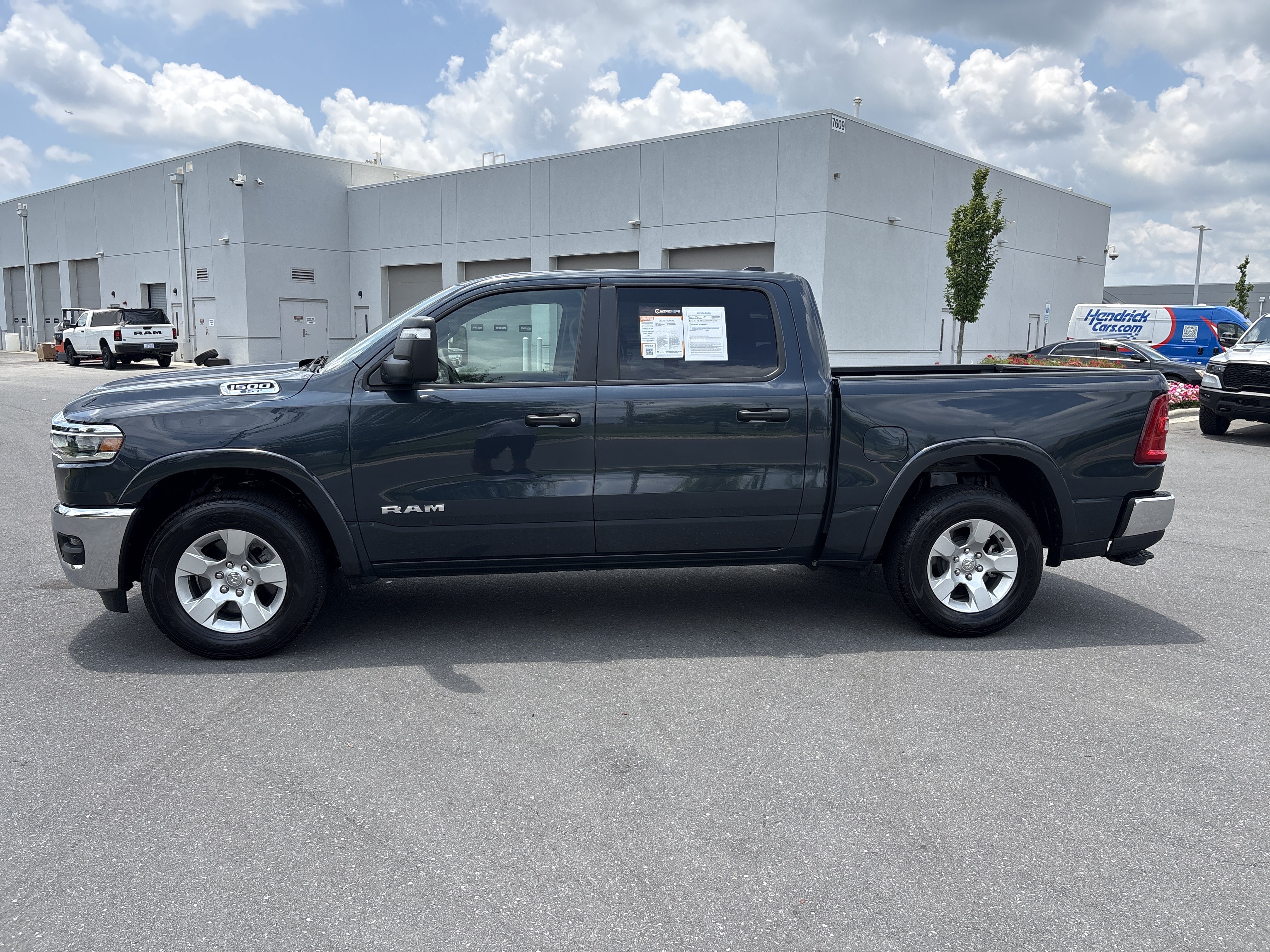Used 2025 RAM 1500 Big Horn AWD/4WD image 6
