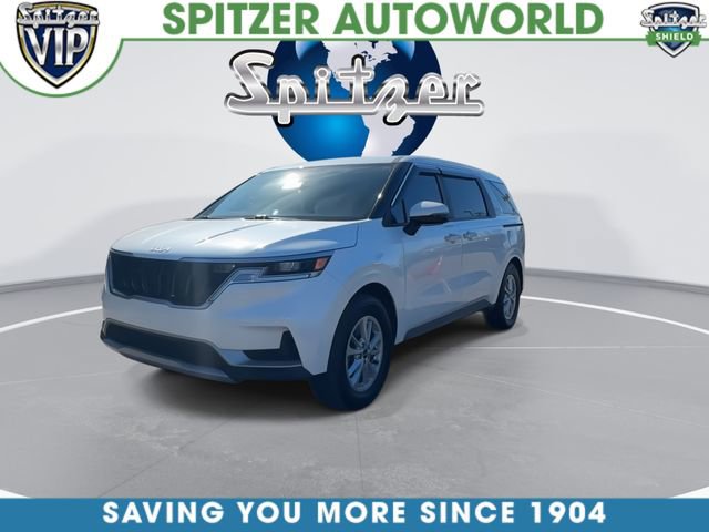 Used 2023 Kia Carnival LX FWD image 5