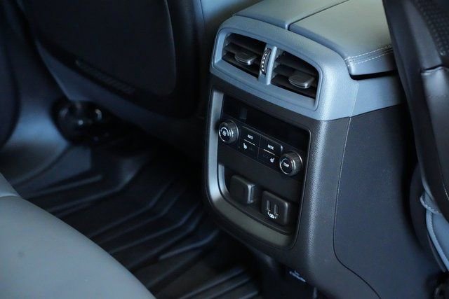 Used 2020 Buick Envision Premium w/ Driver Confidence Package image 22