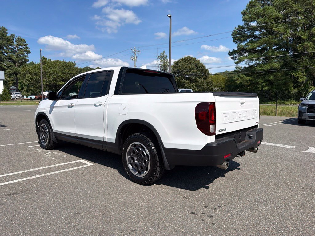 Certified 2024 Honda Ridgeline Sport image 7
