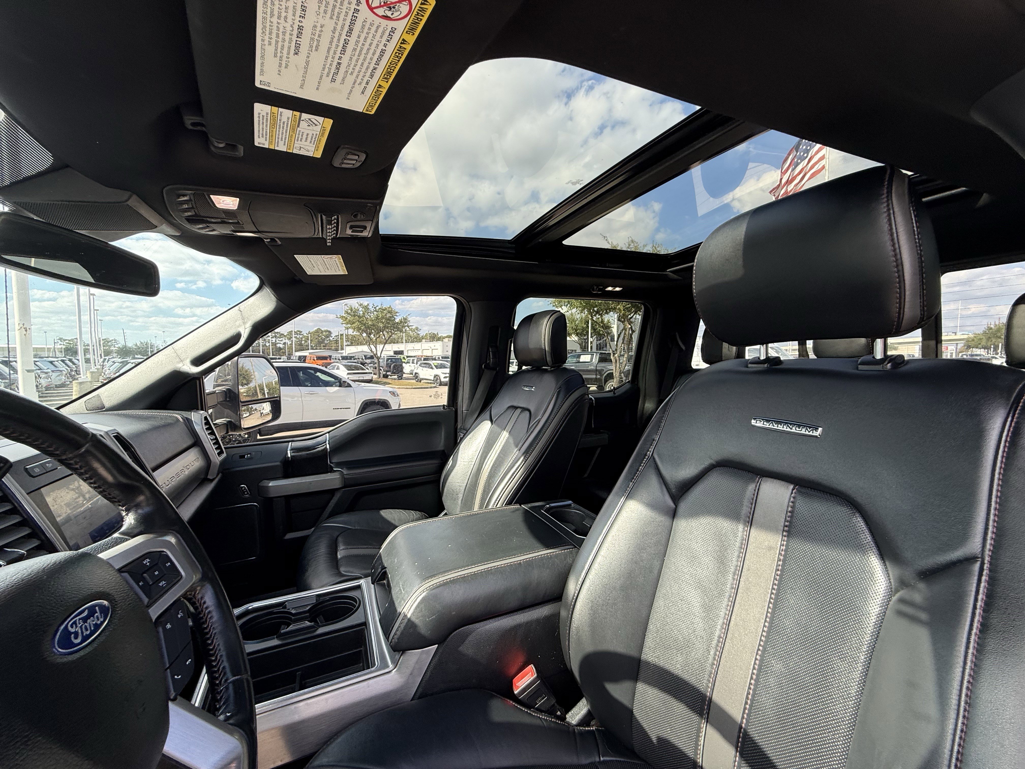 Used 2021 Ford F250 Platinum w/ FX4 Off-Road Package image 27