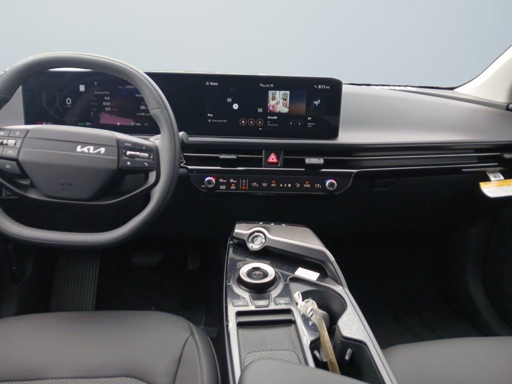 New 2025 Kia EV6 Light w/ Light LR Technology Package image 10
