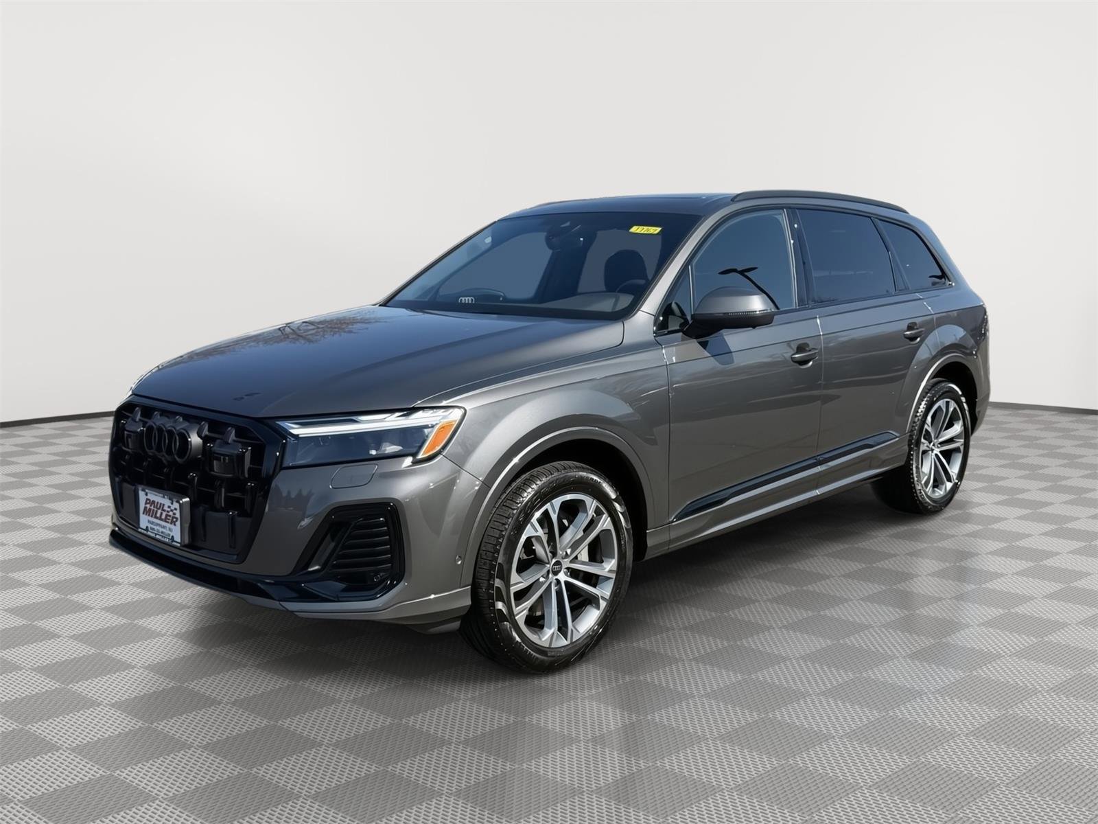 Used 2025 Audi Q7 2.0T Premium w/ Convenience Plus Package